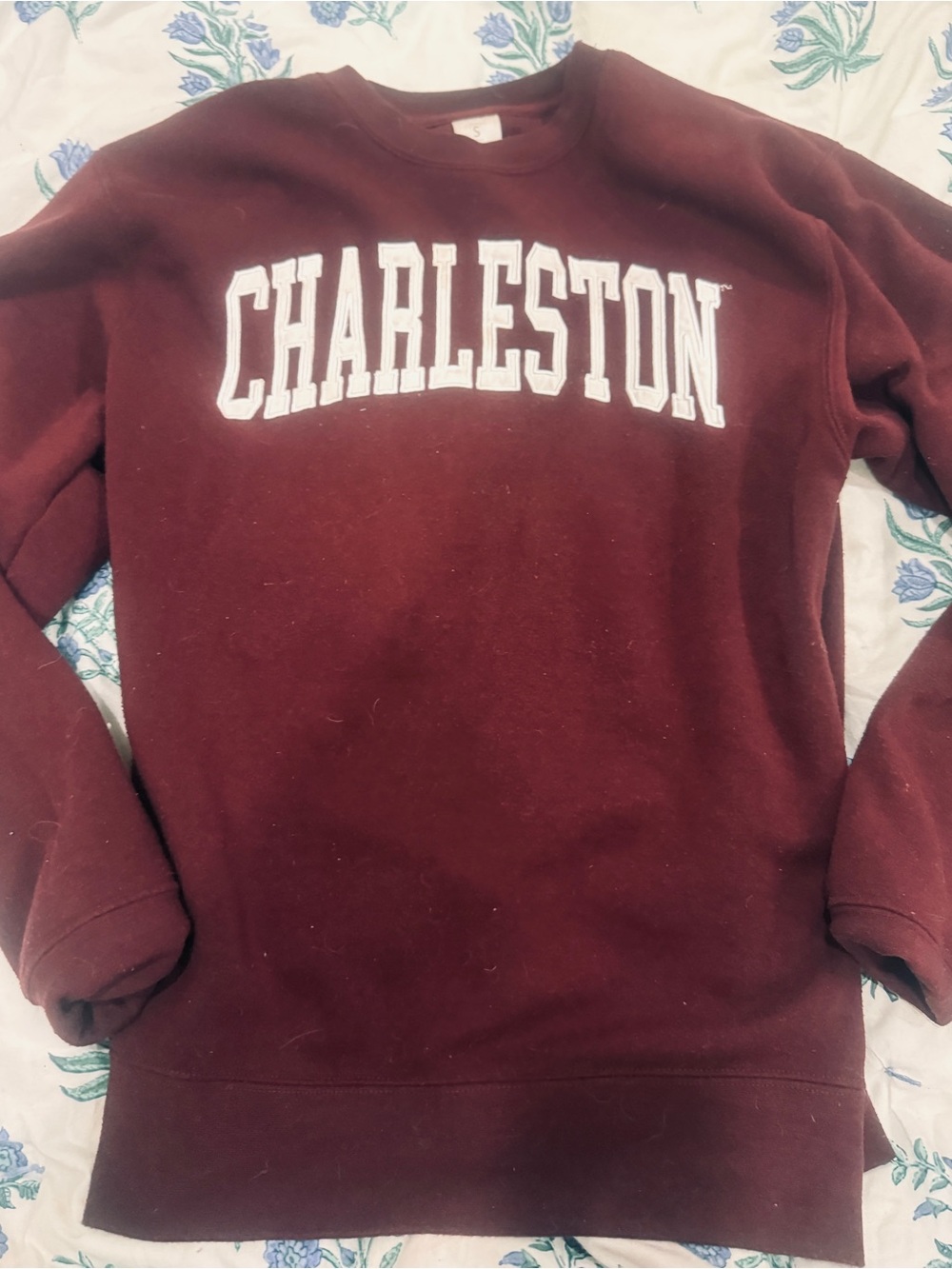 Charleston Maroon Crewneck Sweater  women’s small college of Charleston